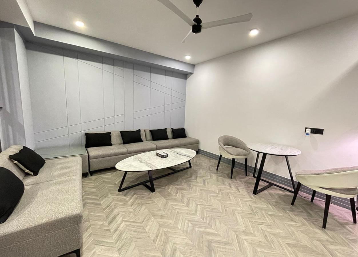 Bedchambers Serviced Apartments - Cyber City Gurgaon Dış mekan fotoğraf